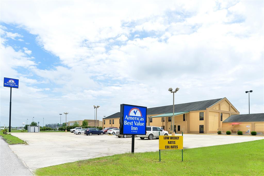 Executive Inn & Suites Breaux Bridge, La Exterior foto